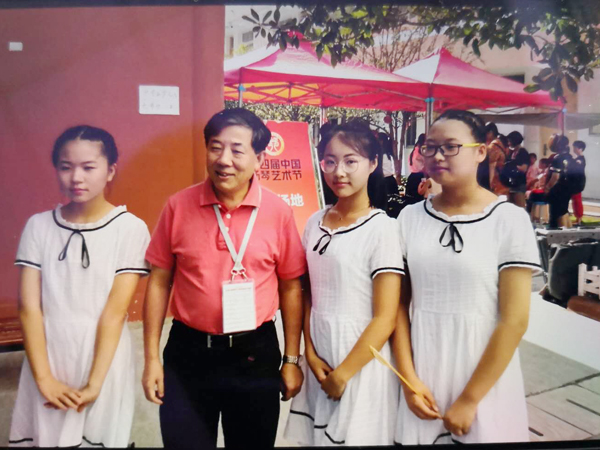 点击看详细资料